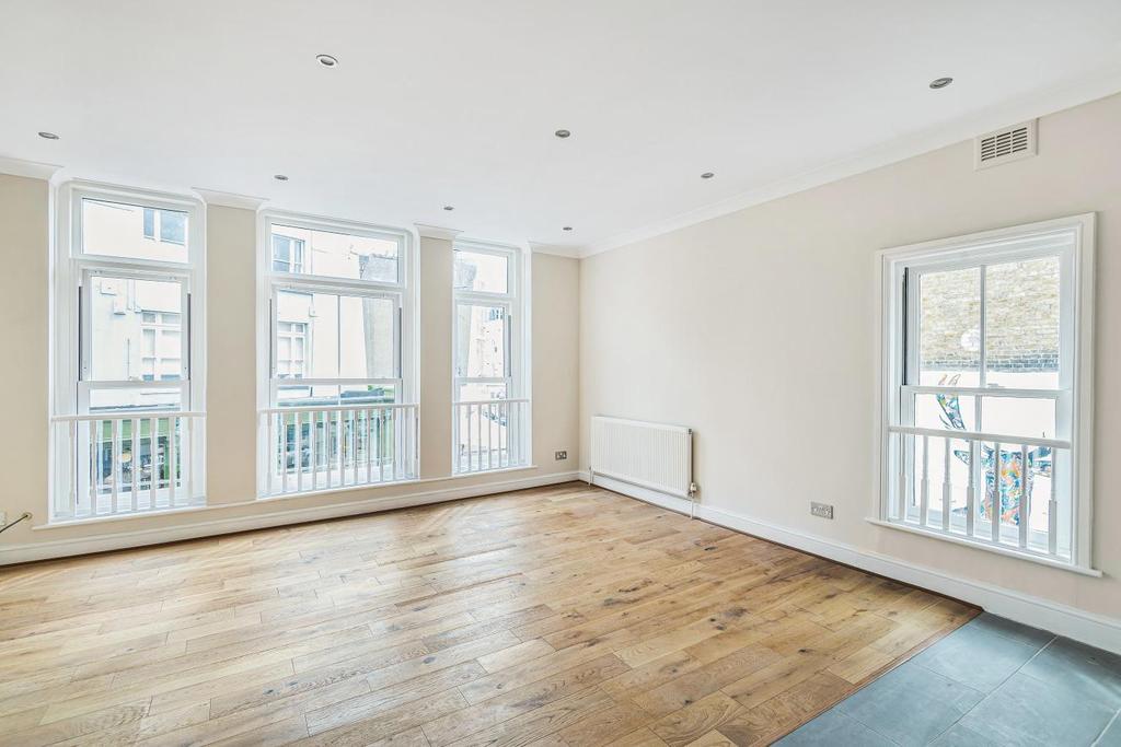 Church Road, Crystal Palace 2 bed flat £425,000