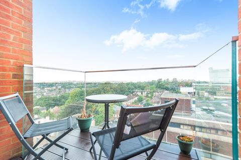 1 bedroom flat for sale - Ringers Road, Bromley
