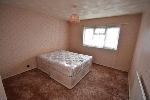 3 bedroom end of terrace house for sale, Grove Road, Houghton Regis, Dunstable, Bedfordshire, LU5