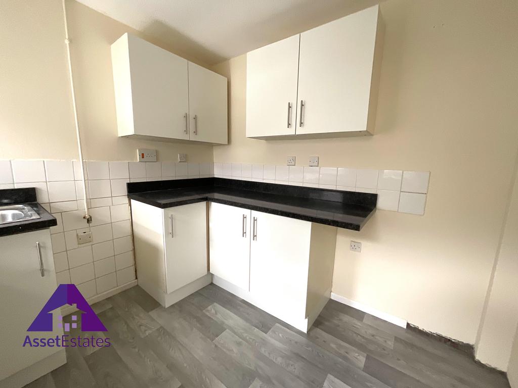 Arail Street, Six Bells, Abertillery... 2 bed terraced house £500 pcm