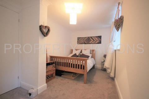 1 bedroom flat to rent, Slipway House, Burrells Wharf Sqaure, London, E14