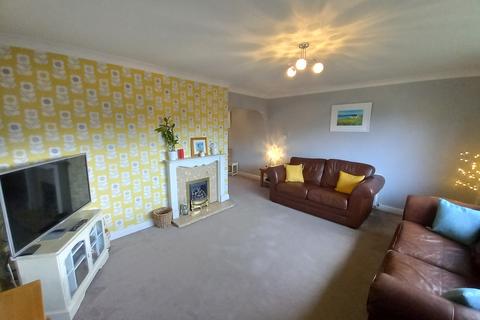 3 bedroom semi-detached house for sale - Penrhosgarnedd, Bangor LL57