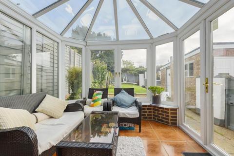 162 Clare Road, Maidenhead, SL6 4DH