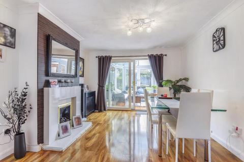 162 Clare Road, Maidenhead, SL6 4DH