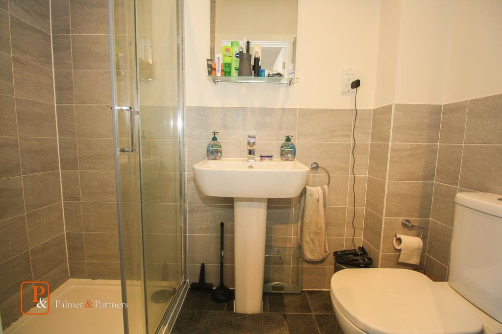En-Suite Shower