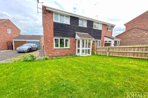 3 bedroom semi-detached house to rent - Ludlow Close, Oadby, LE2