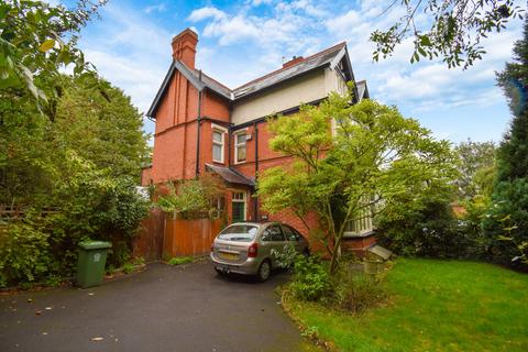 5 bedroom semi-detached house for sale - Stoughton Road, Leicester
