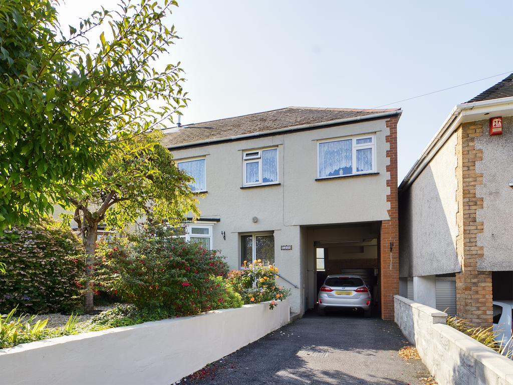 Carmarthen Road, Fforestfach... 3 bed semidetached house £270,000