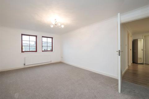 4 bedroom flat to rent - ORCHARD BRAE GDNS WEST, EDINBURGH, EH4
