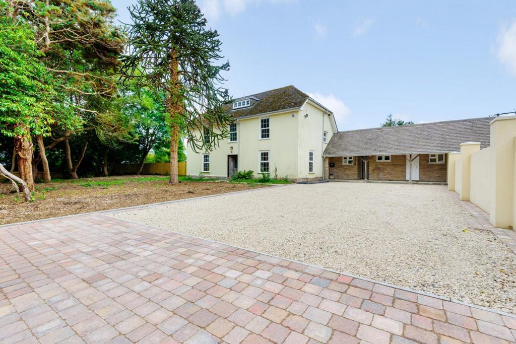 East Stoke 4 bed detached house for sale £700,000