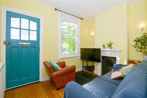 2 bedroom terraced house for sale - Gomer Place, Teddington, Middlesex, TW11