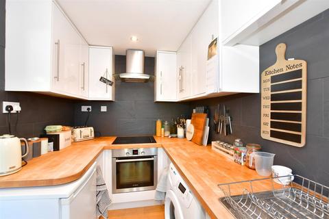 71 Bathurst Road, Staplehurst, Tonbridge, TN12 0LQ