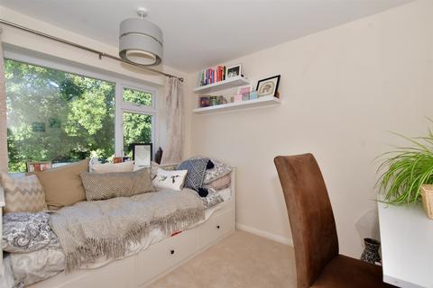 71 Bathurst Road, Staplehurst, Tonbridge, TN12 0LQ