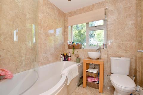 71 Bathurst Road, Staplehurst, Tonbridge, TN12 0LQ