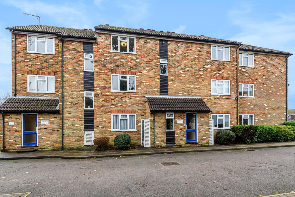 Howard Agne Close, Bovingdon, HP3 1 bed apartment £1,050 pcm (£242 pw)