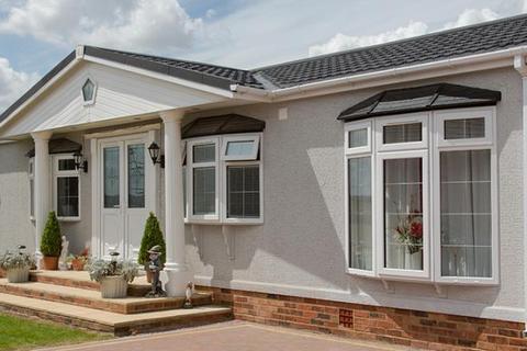 2 bedroom park home for sale - Bicester,  Oxfordshire,  OX5