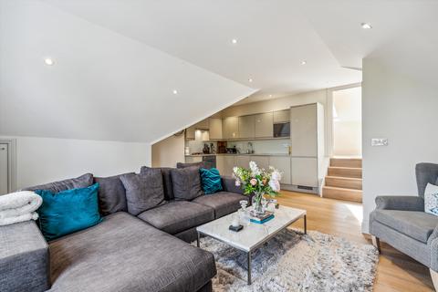 2 bedroom flat for sale - Bedford Hill, Balham,  SW12