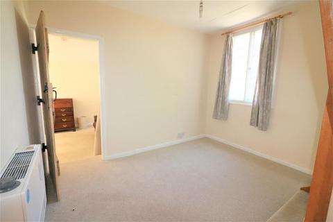 3 bedroom end of terrace house to rent, London Road, Welwyn, AL6