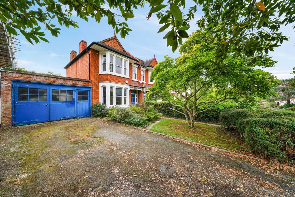 Court Lane, Dulwich, SE21 4 bed semidetached house £2,800,000