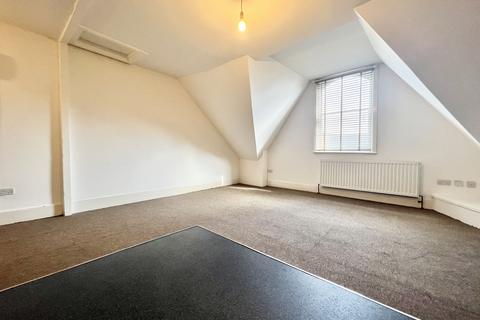 Studio to rent, North Avenue, Ramsgate