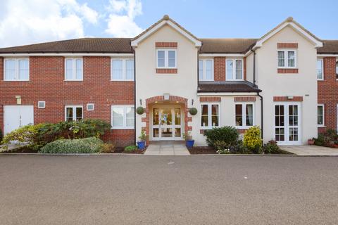 1 bedroom apartment for sale, Pheasant Court, Holtsmere Close, Watford WD25 9AF