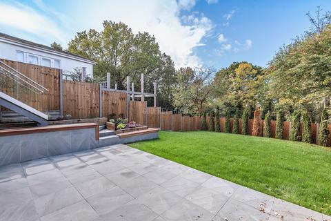 4 bedroom detached house for sale, Mill Hill NW7