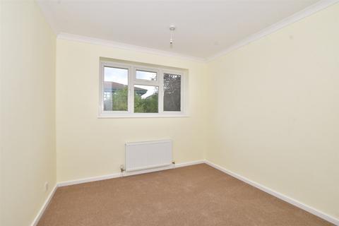 47 Tudor Walk, Leatherhead, KT22 7HX