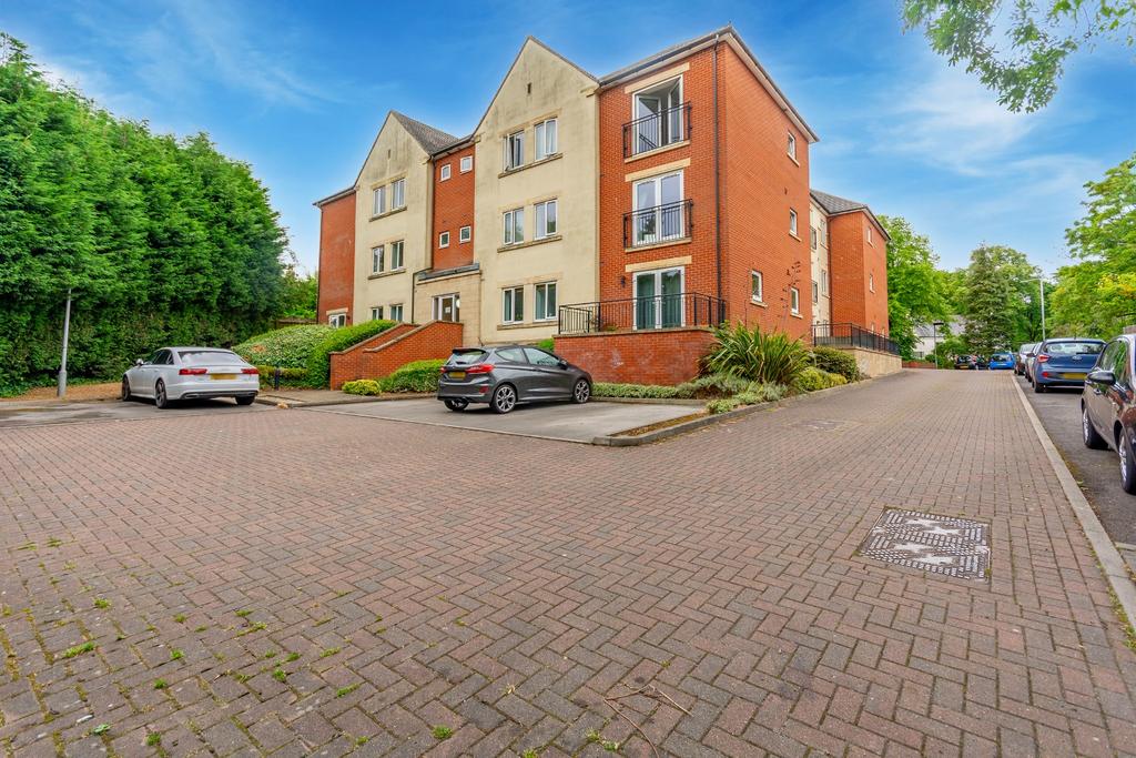 Greenbanks, Woodthorpe Drive, Nottingham NG5 4GG 1 bed apartment £130,000
