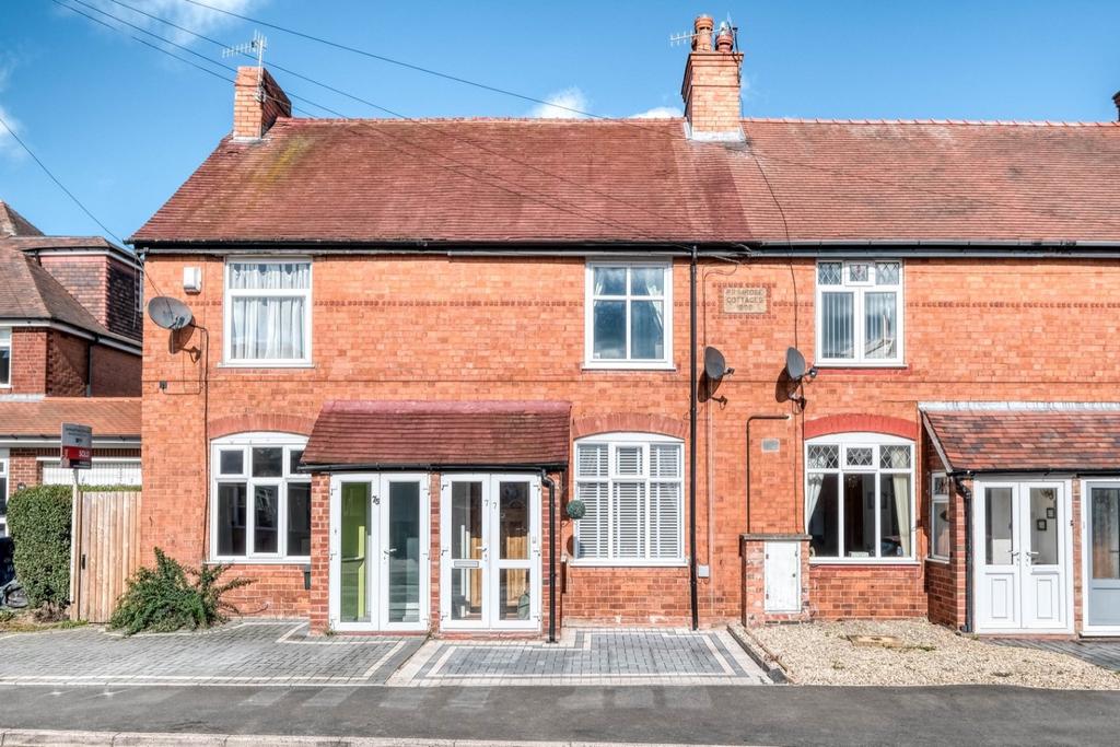 All Saints Road, Bromsgrove, B61 0AQ 3 bed terraced house £230,000