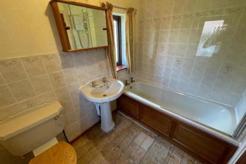 2 bedroom semi-detached house for sale - 363 Dawlish Drive, Stoke-on-Trent, Staffordshire, ST2 0RH