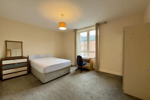 2 bedroom flat to rent, Earl Street, Scotstoun, Glasgow, G14