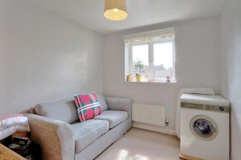 2 bedroom flat for sale - The Wickets, Marton-in-Cleveland, Middlesbrough, North Yorkshire, TS7 8EL