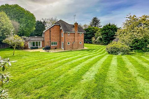 6 bedroom detached house for sale, Townsend Drive, St. Albans, Hertfordshire, AL3