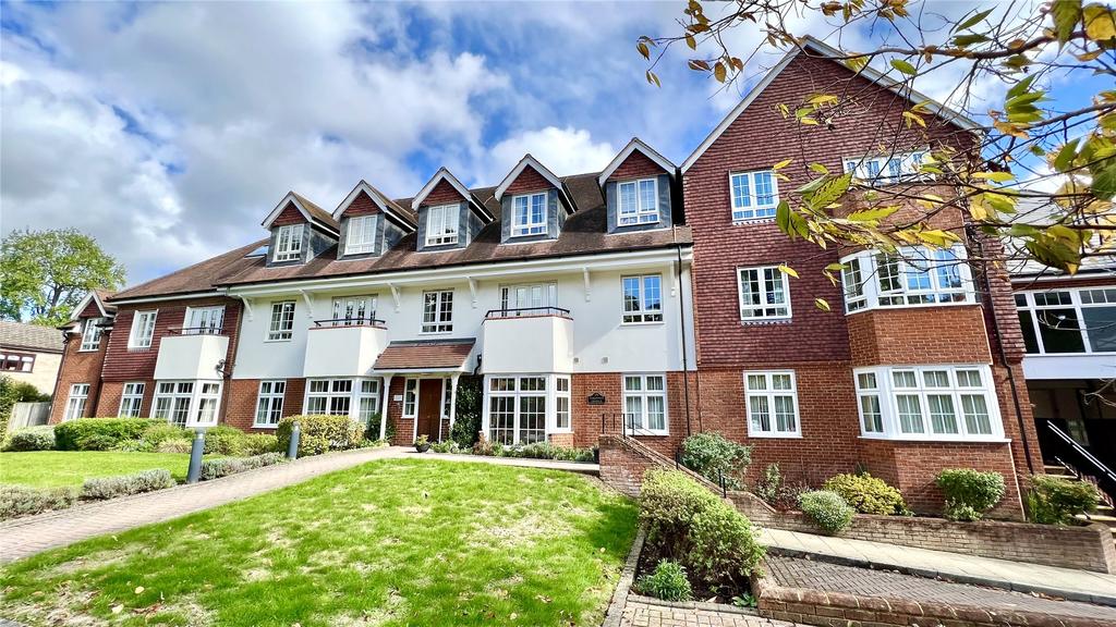 Harding Place, Wokingham, Berkshire, RG40 2 bed apartment for sale £