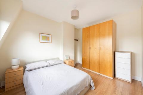 1 bedroom flat for sale - Victoria Road, London, NW6