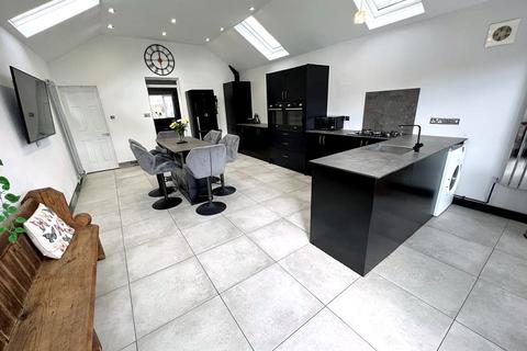65 Underwood Road, Cadoxton, Neath, SA10 8BY