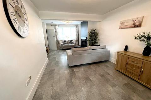 65 Underwood Road, Cadoxton, Neath, SA10 8BY