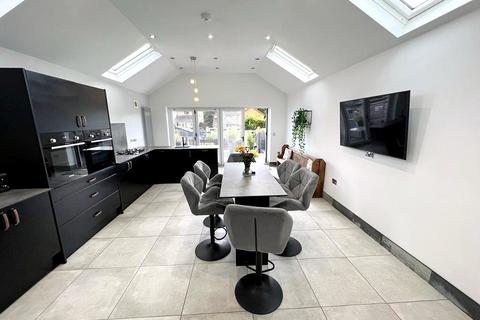 65 Underwood Road, Cadoxton, Neath, SA10 8BY
