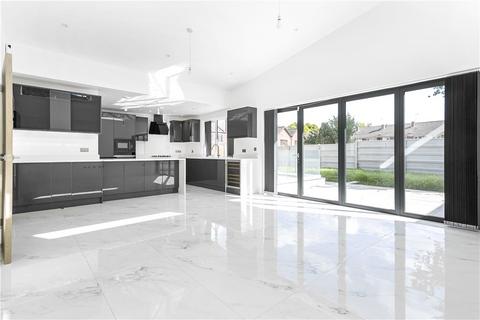 3 bedroom detached house to rent, Langford Close, Guildford, GU3