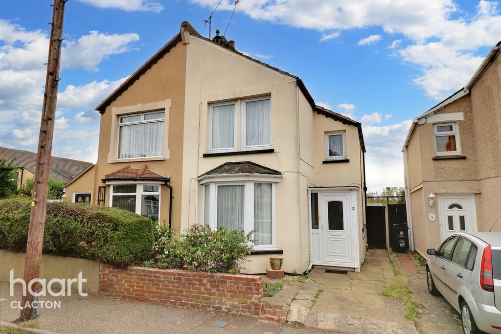 Anchor Road, ClactonOnSea 2 bed semidetached house for sale £180,000