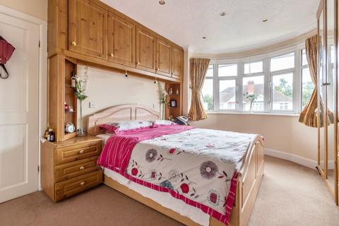 3 bedroom semi-detached house for sale - Milbury Crescent, Bitterne, Southampton, Hampshire, SO18