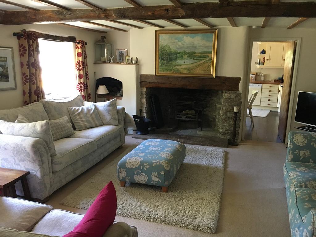 Wayside Cottage, Alweston, Sherborne... 3 bed semidetached house £