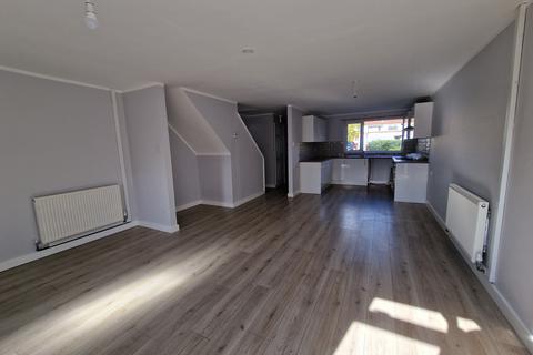 3 bedroom end of terrace house to rent - Hunsley Avenue, Hull, Yorkshire, HU55LD