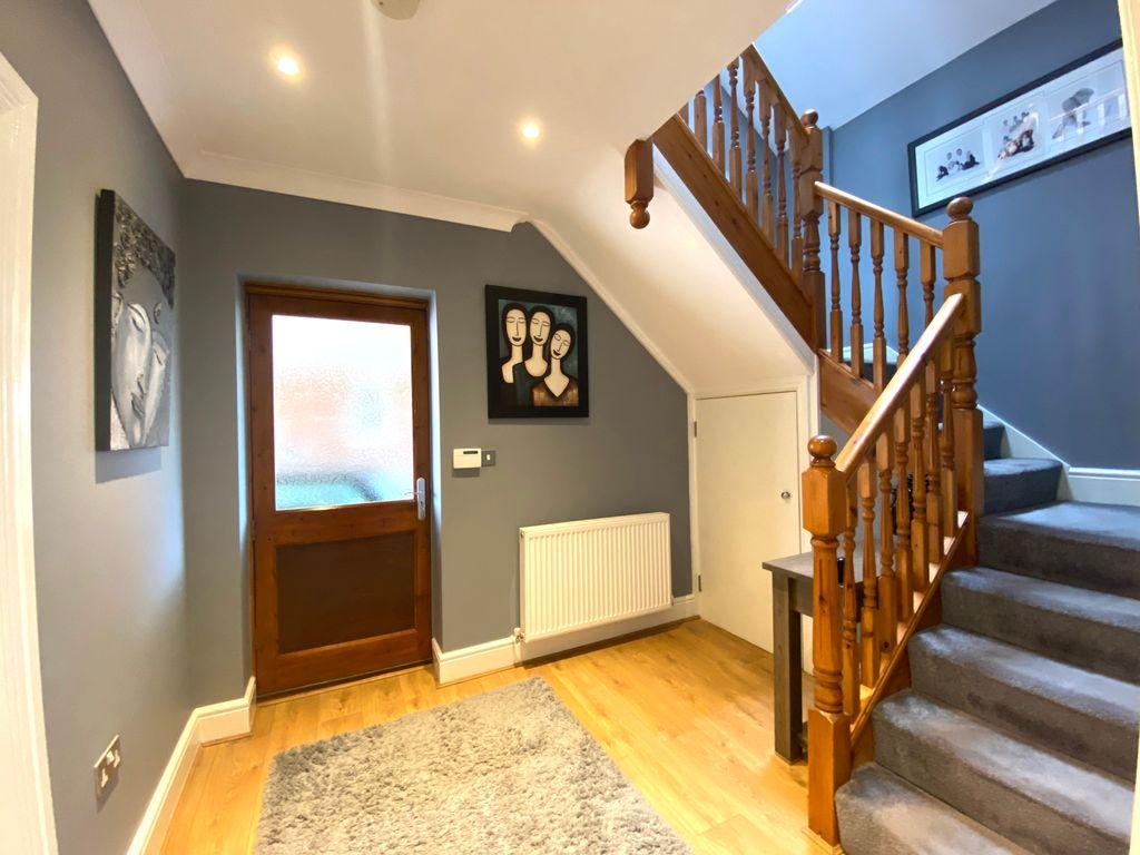 Annexe - Entrance Hall