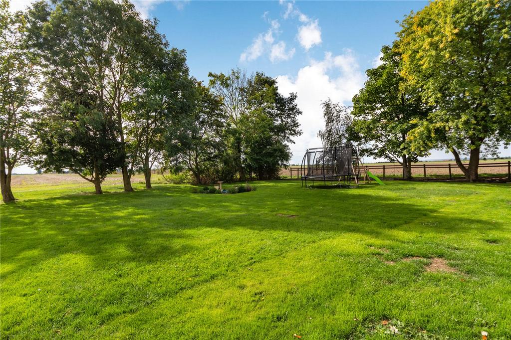 Garden Surrounds