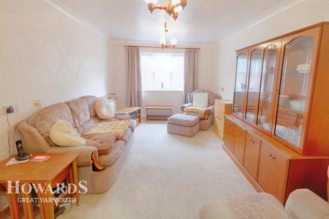 2 bedroom apartment for sale, St Georges Court, Great Yarmouth