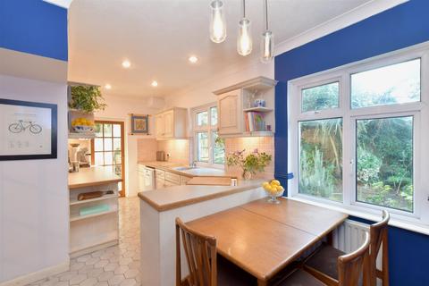 30 Felpham Way, Bognor Regis, PO22 8QT