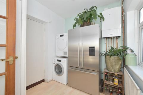 30 Felpham Way, Bognor Regis, PO22 8QT
