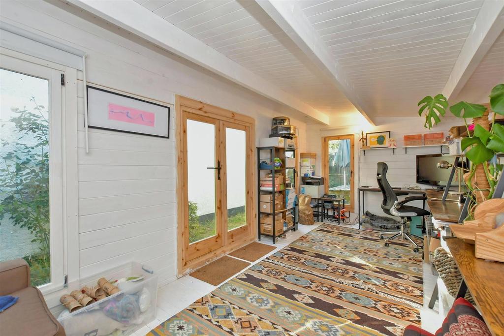 Workshop/Outbuildings