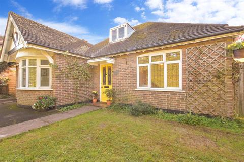30 Felpham Way, Bognor Regis, PO22 8QT